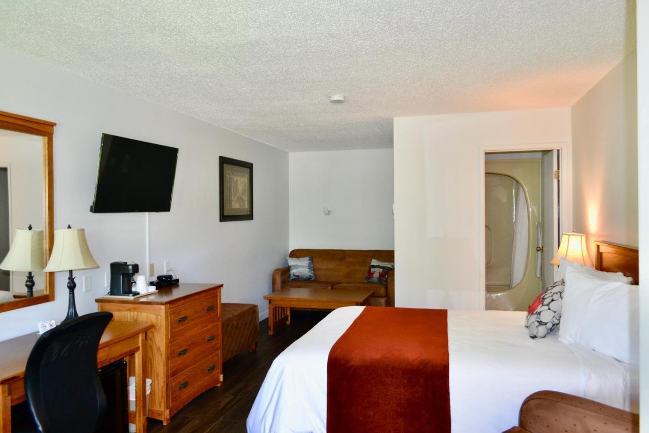 Schott'S Lake Conference & Resort Sundre 外观 照片